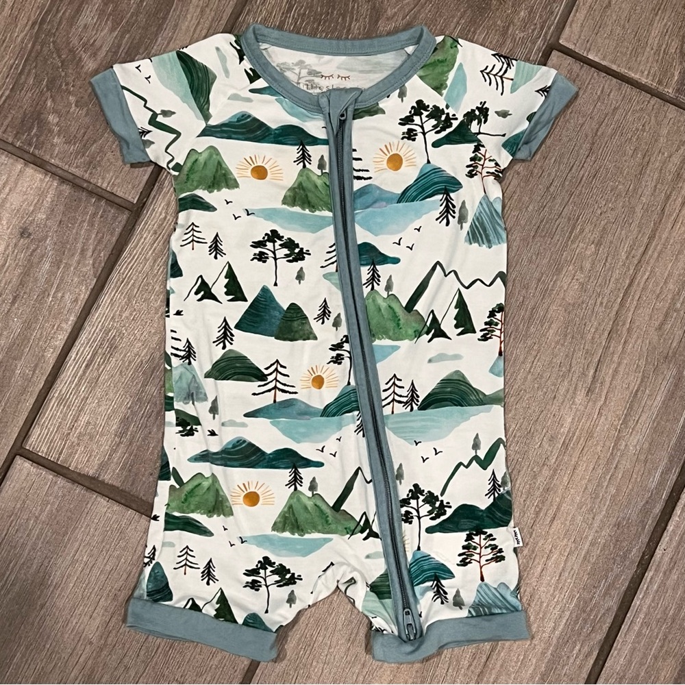 Little Sleepies “Mountain Mist” Shorty Zippy